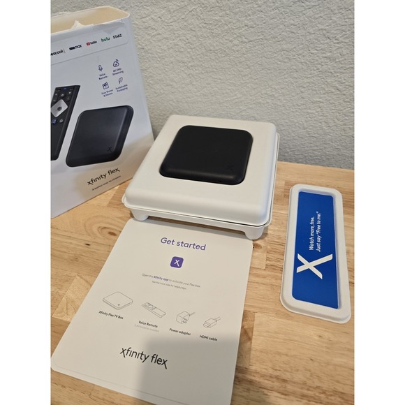 Xfinity Flex 4K Ultra HD Streaming TV Box with Voice Remote New Open Box - Picture 12 of 12